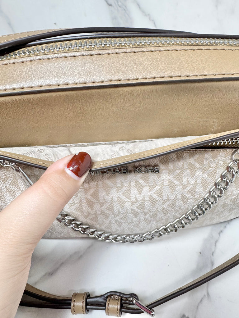 Michael Kors Large Jet Set Ombre Crossbody - Sandy's Savvy Chic Resale Boutique